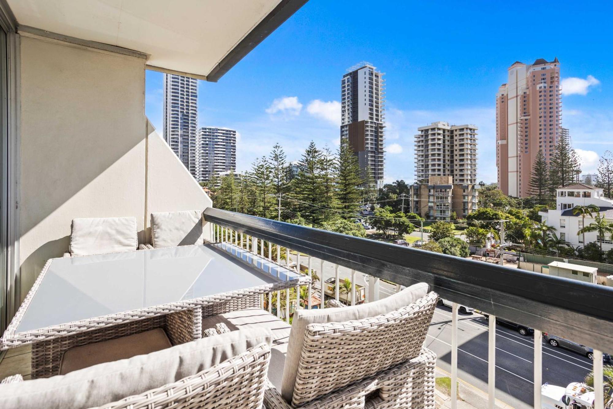 Hi Ho Beach Apartments On Broadbeach Gold Coast Ngoại thất bức ảnh