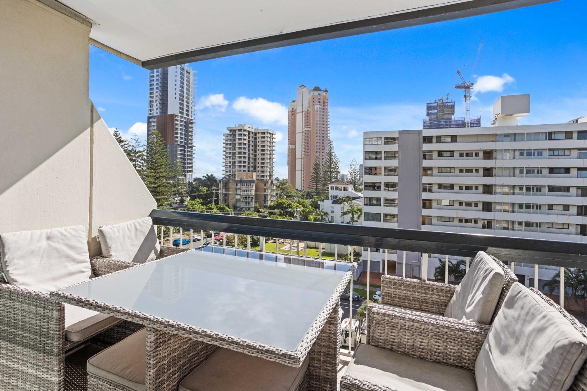 Hi Ho Beach Apartments On Broadbeach Gold Coast Ngoại thất bức ảnh