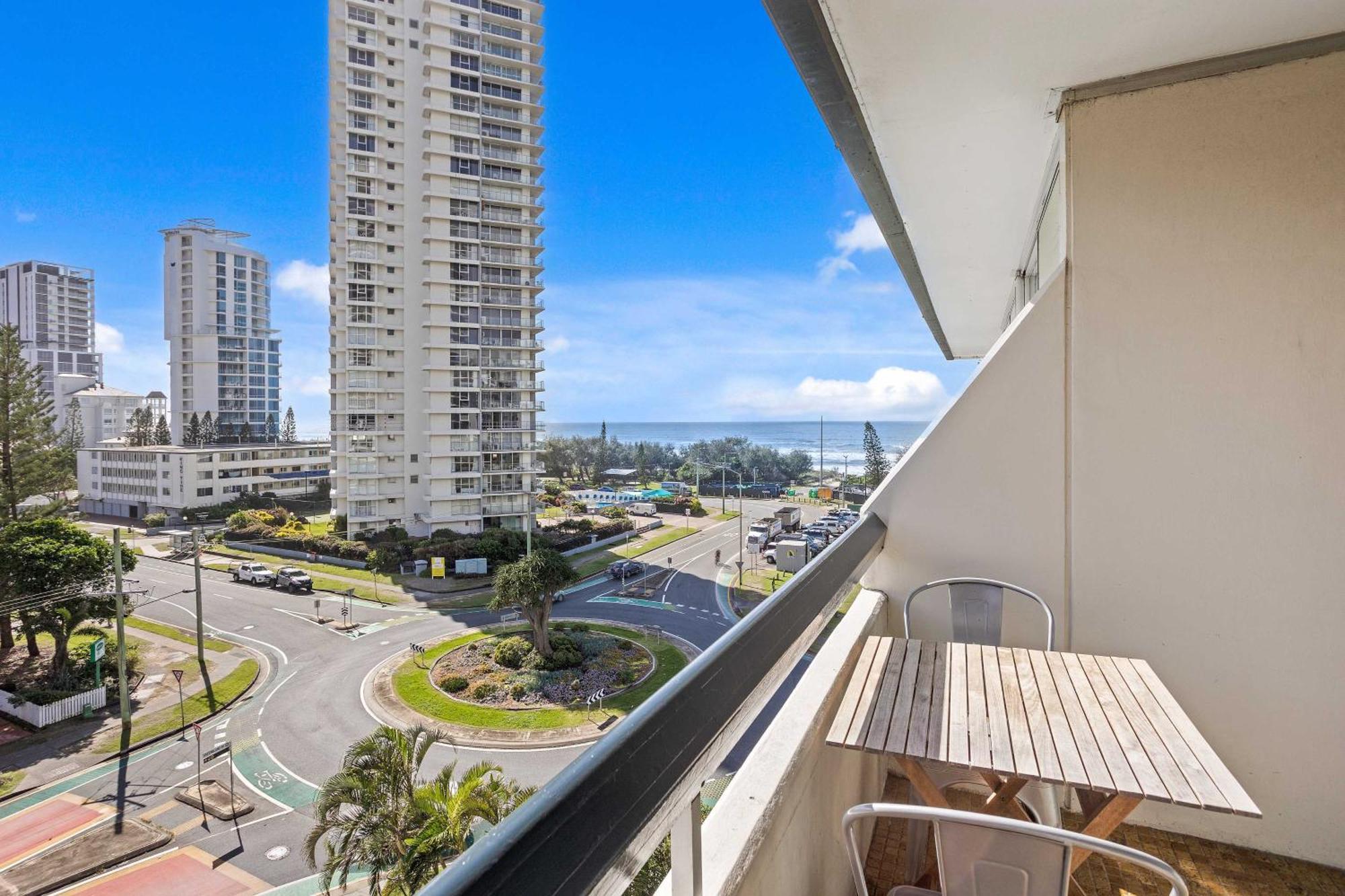 Hi Ho Beach Apartments On Broadbeach Gold Coast Ngoại thất bức ảnh